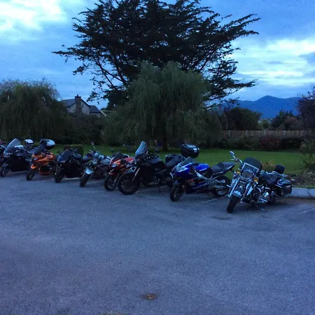 The Gardens Guest B&B 킬라니