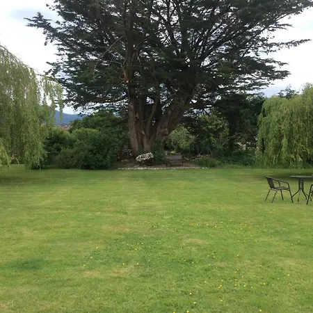 ベッド・アンド・ブレックファスト The Gardens Guest キラーニー